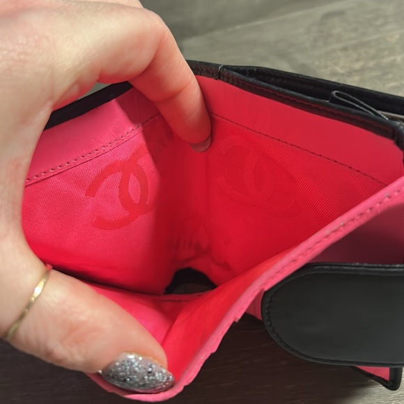 Chanel Cambon Bifold Wallet - EUC - Picture 4 of 6